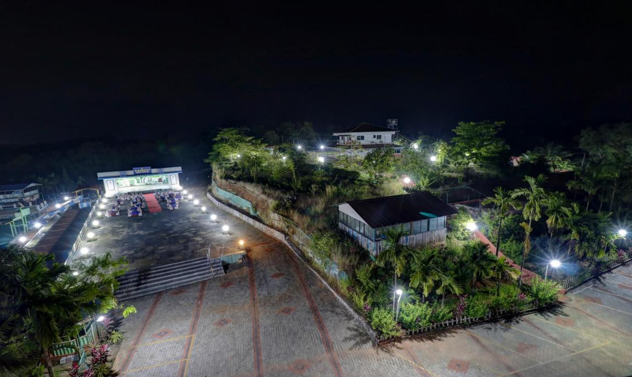 Treebo Trend Pratham Inn Resorts Kundapur Exterior foto